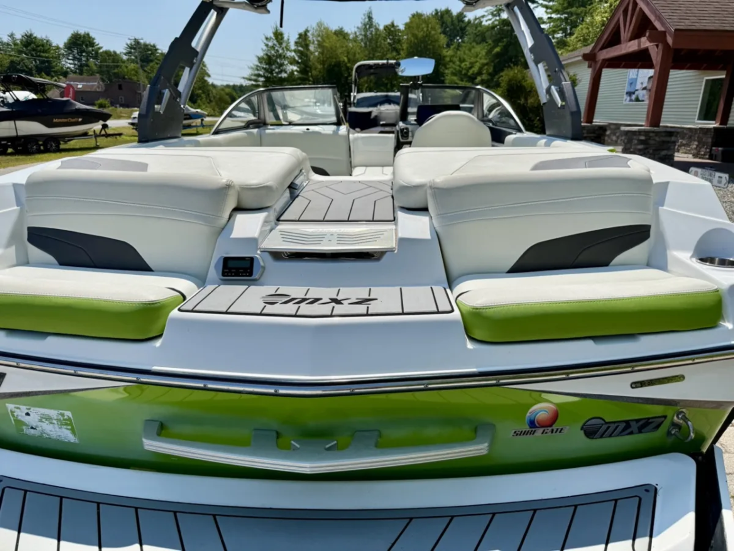 2017 Malibu 22 MXZ