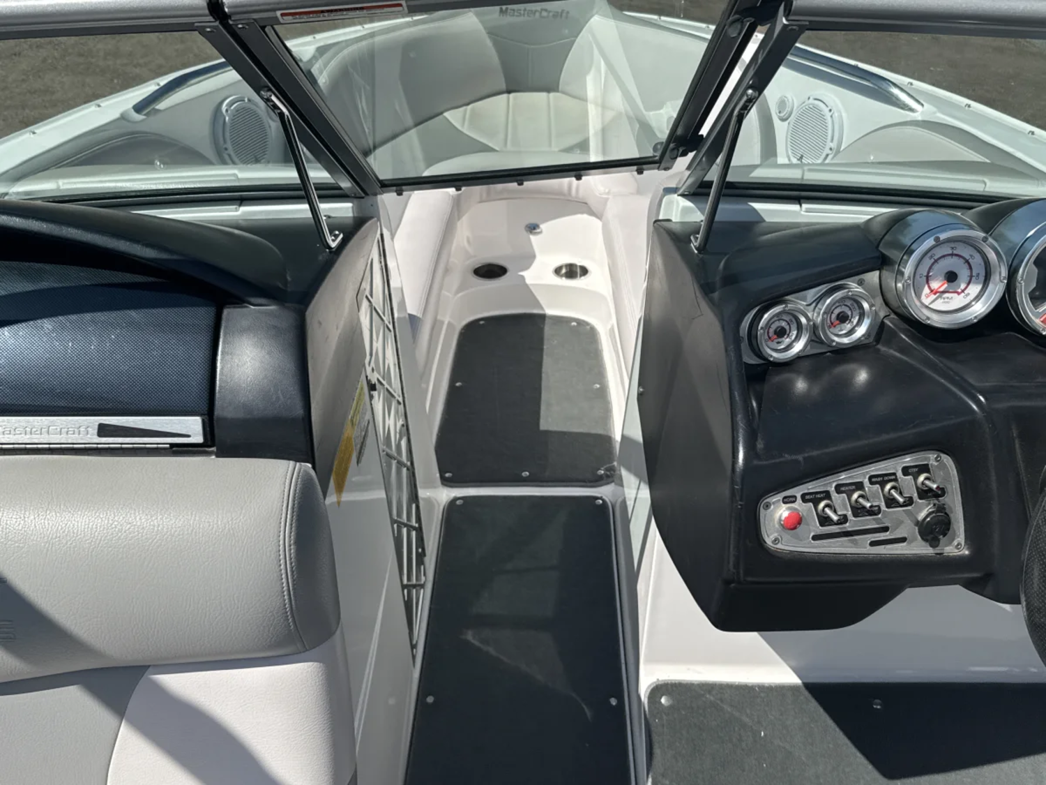 2008 MasterCraft X30 - GO Surf Assist