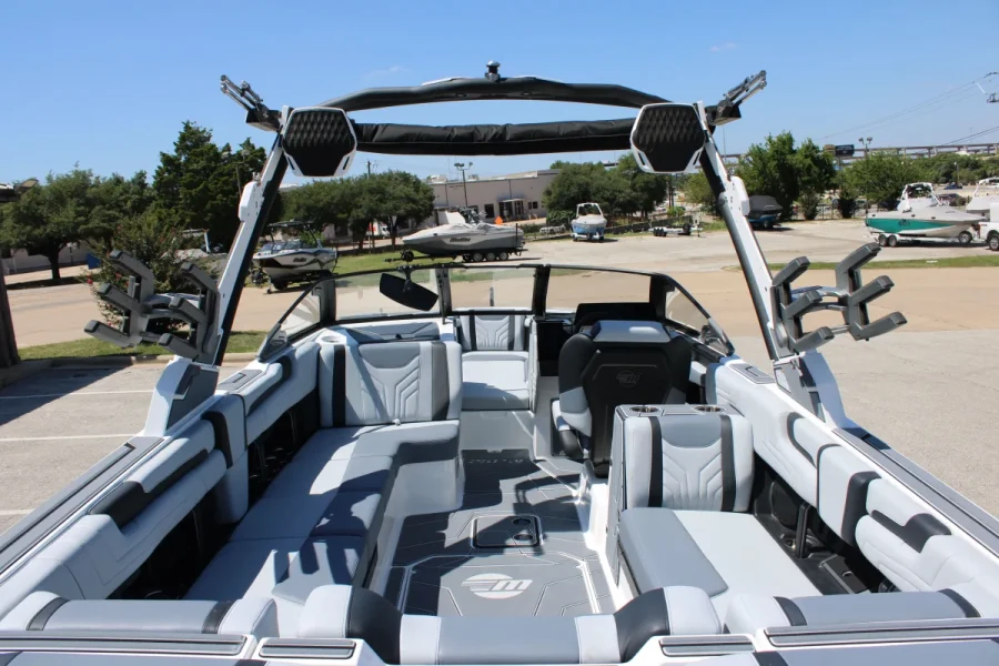 2026-malibu-wakesetter-25-lsv-138008-image11.webp