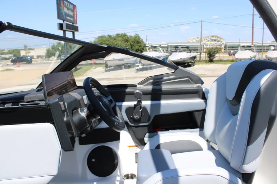 2026-malibu-wakesetter-25-lsv-138008-image17.webp