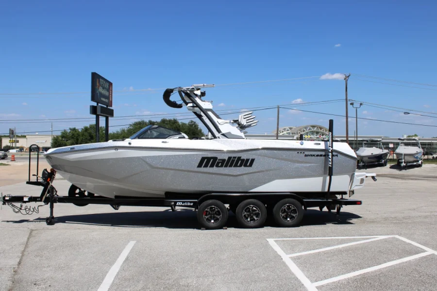 2026-malibu-wakesetter-25-lsv-138008-image4.webp