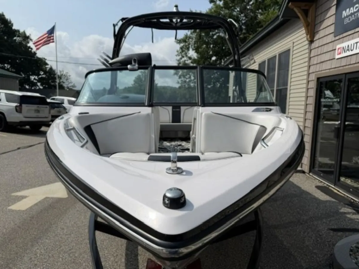 2011 Nautique Super Air 210