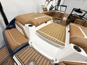 2020-nautique-g21-142309-image3.webp