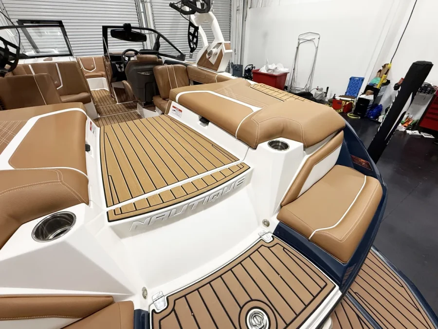 2020-nautique-g21-142309-image4.webp
