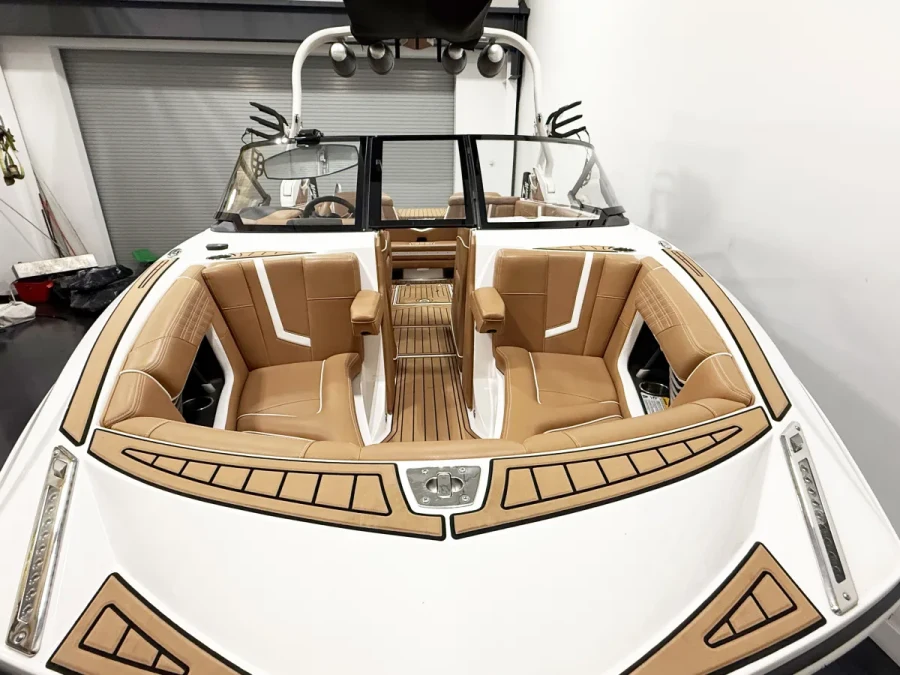 2020-nautique-g21-142309-image8.webp