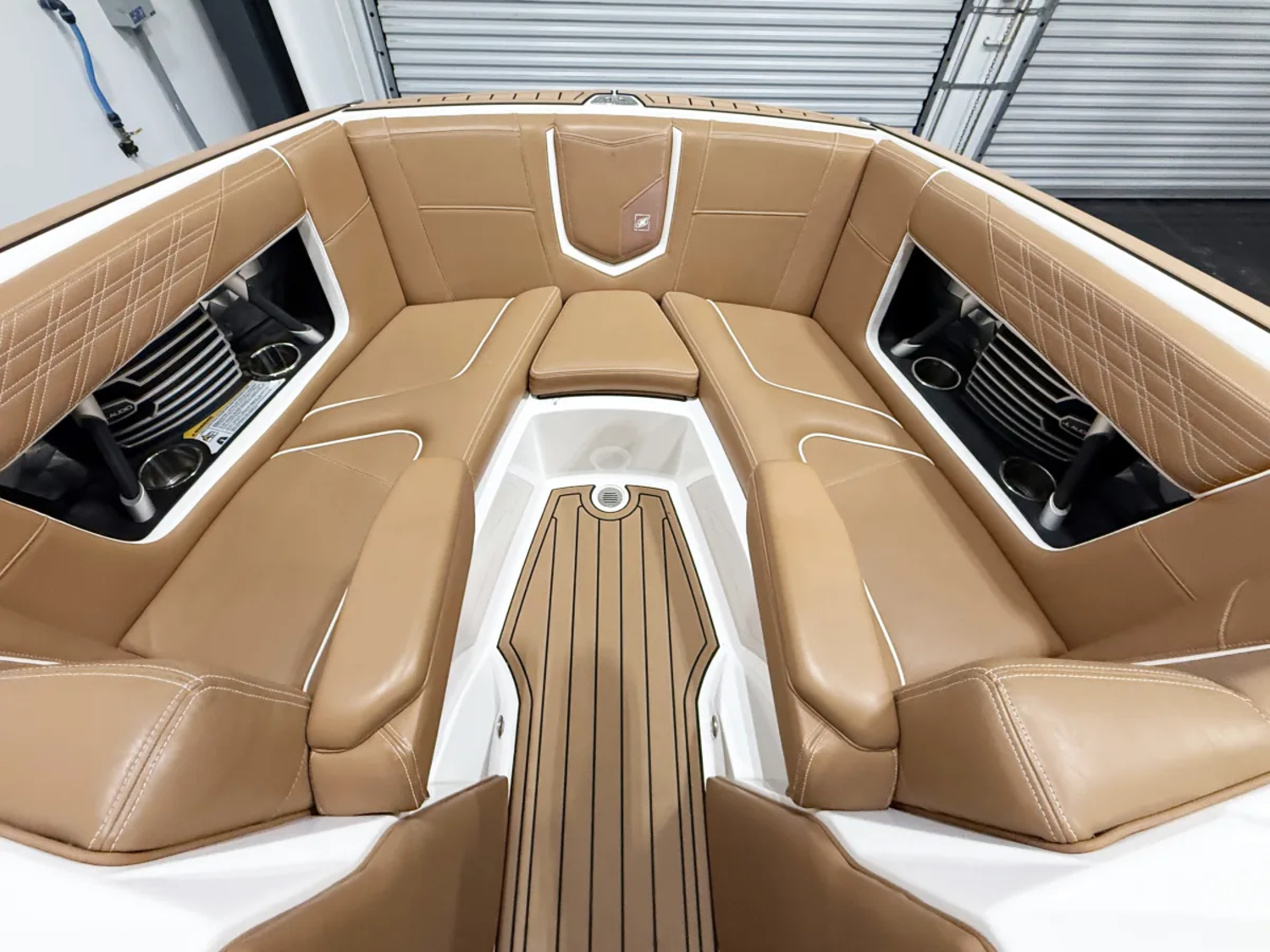 2020 Nautique G21