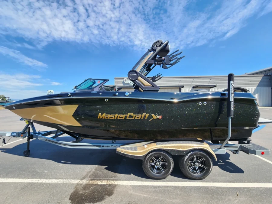 2022-mastercraft-x-star-142318-image1.webp