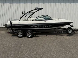 2003-malibu-wakesetter-vlx-142320-image0.webp