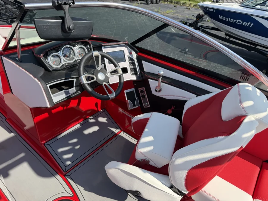 2021-mastercraft-xt22-142324-image7.webp