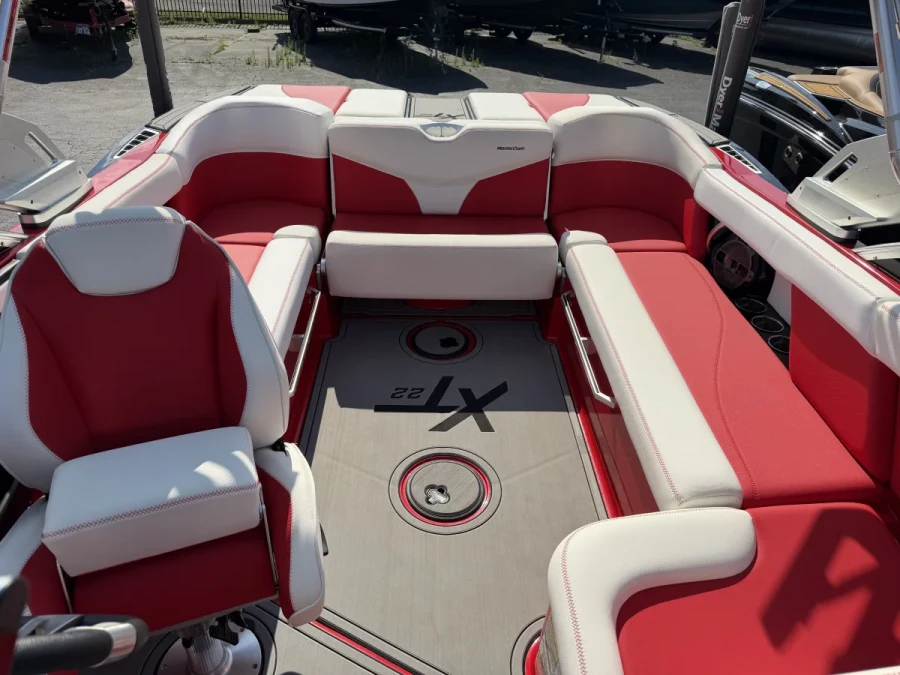 2021-mastercraft-xt22-142324-image9.webp