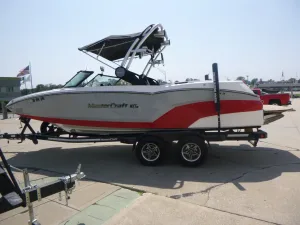 2022-mastercraft-nxt22-142326-image2.webp
