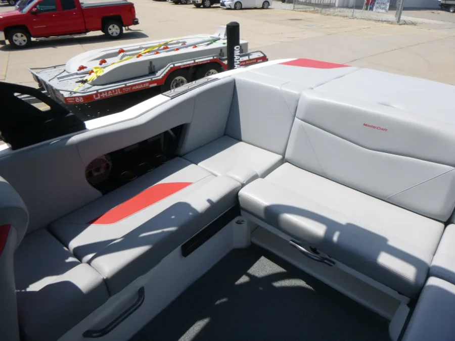 2022-mastercraft-nxt22-142326-image8.webp