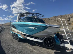 2022-nautique-g23-142328-image0.webp