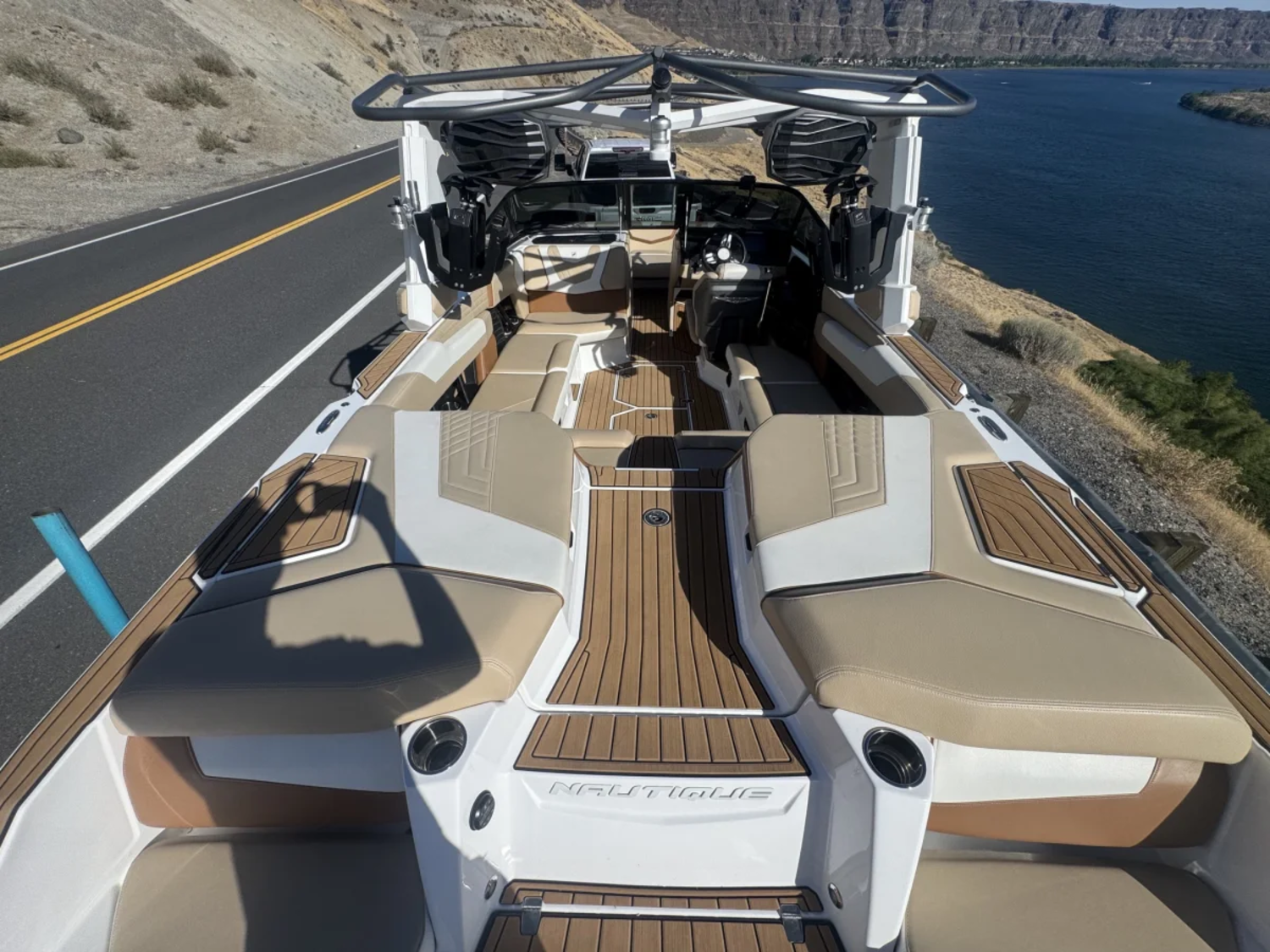 2022 - Nautique - Super Air Nautique G23 with GT trailer