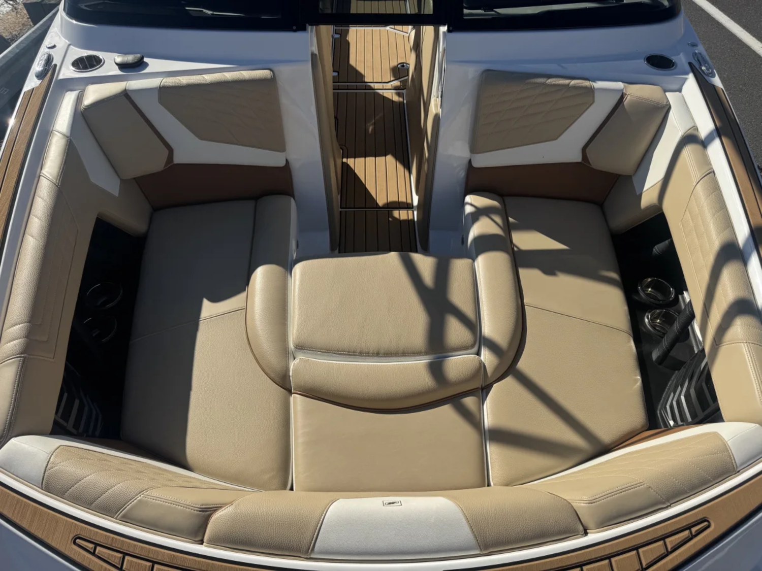 2022 - Nautique - Super Air Nautique G23 with GT trailer