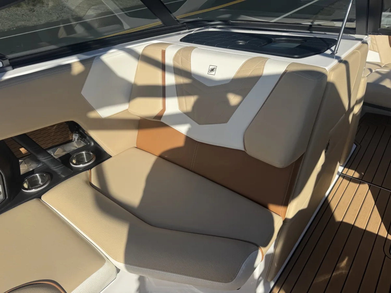 2022 - Nautique - Super Air Nautique G23 with GT trailer
