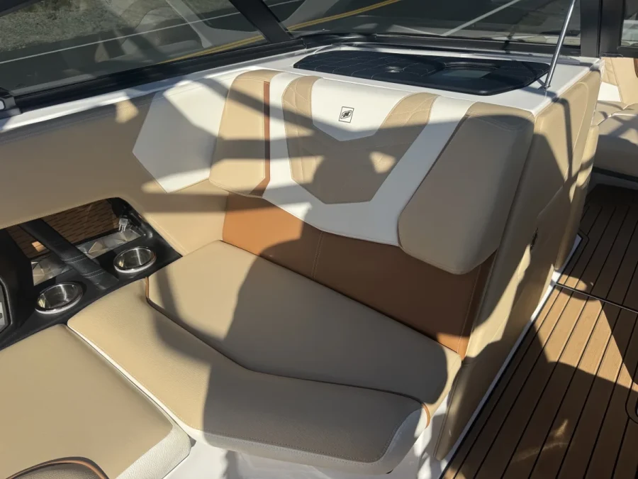 2022-nautique-g23-142328-image16.webp
