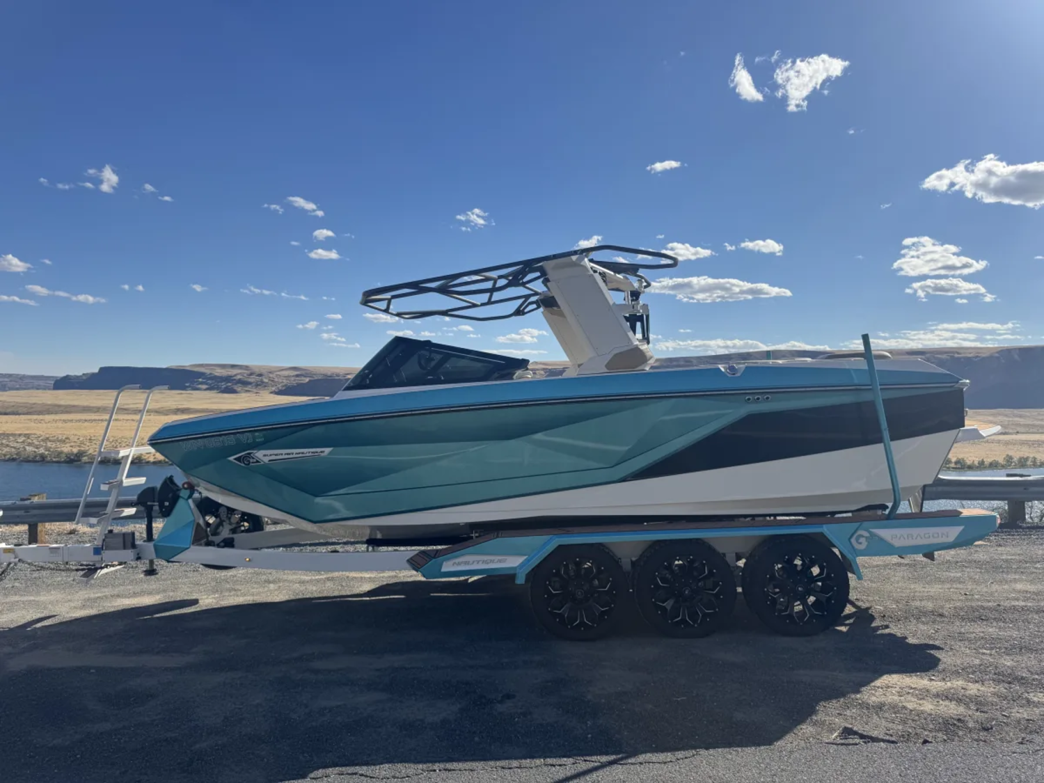 2022 - Nautique - Super Air Nautique G23 with GT trailer