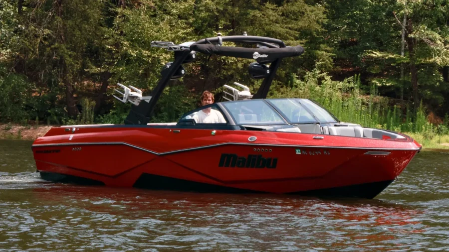 2023-malibu-wakesetter-25-lsv-142329-image2.webp