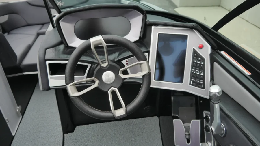 2022-mastercraft-xt24-142330-image12.webp