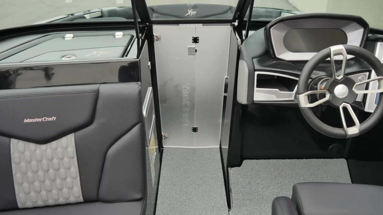2022 MasterCraft XT24
