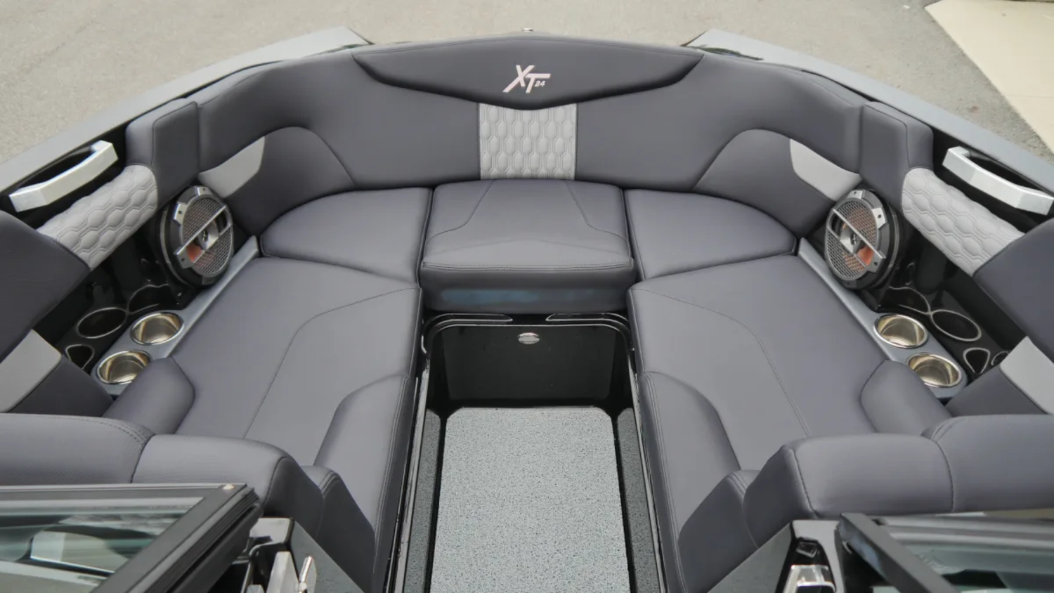 2022 MasterCraft XT24