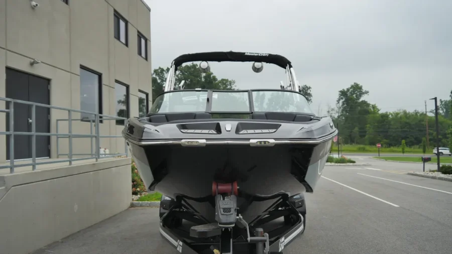 2022-mastercraft-xt24-142330-image6.webp
