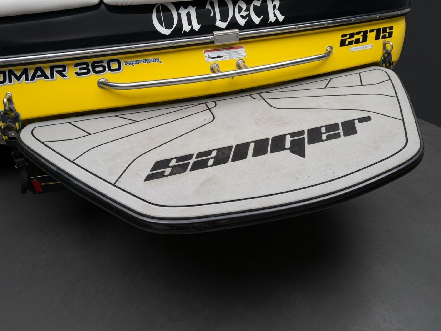 2018 Sanger Boats SV237