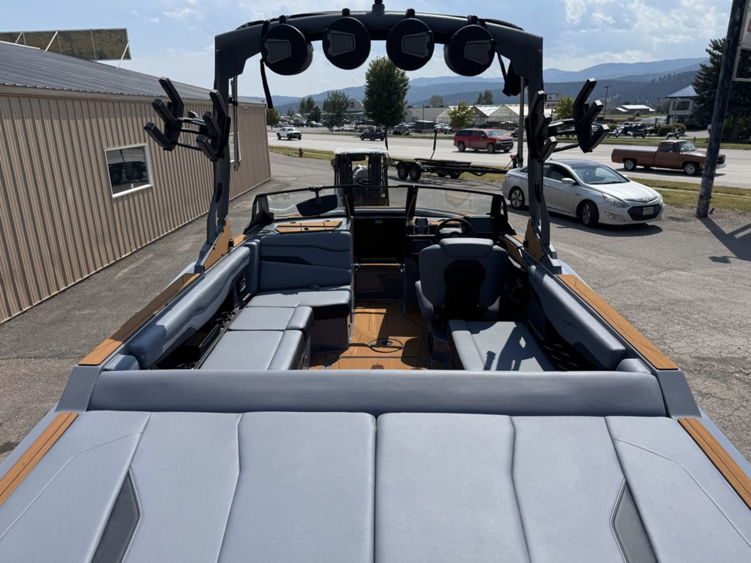 2026 Axis Wake Research T220