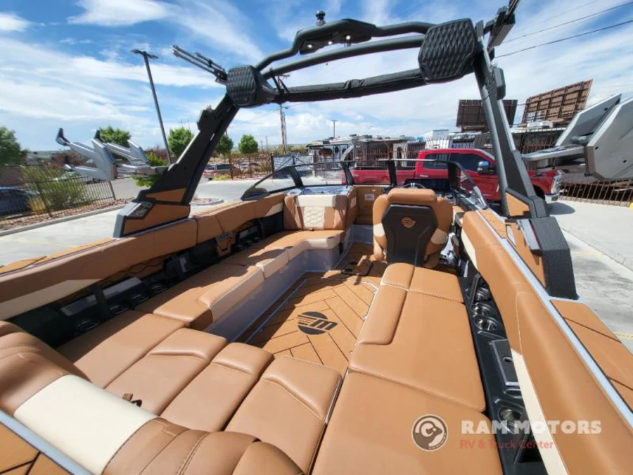 2027-malibu-wakesetter-23-lsv-142355-image11