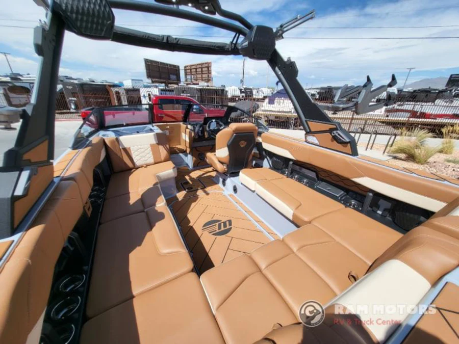 2027-malibu-wakesetter-23-lsv-142355-image12