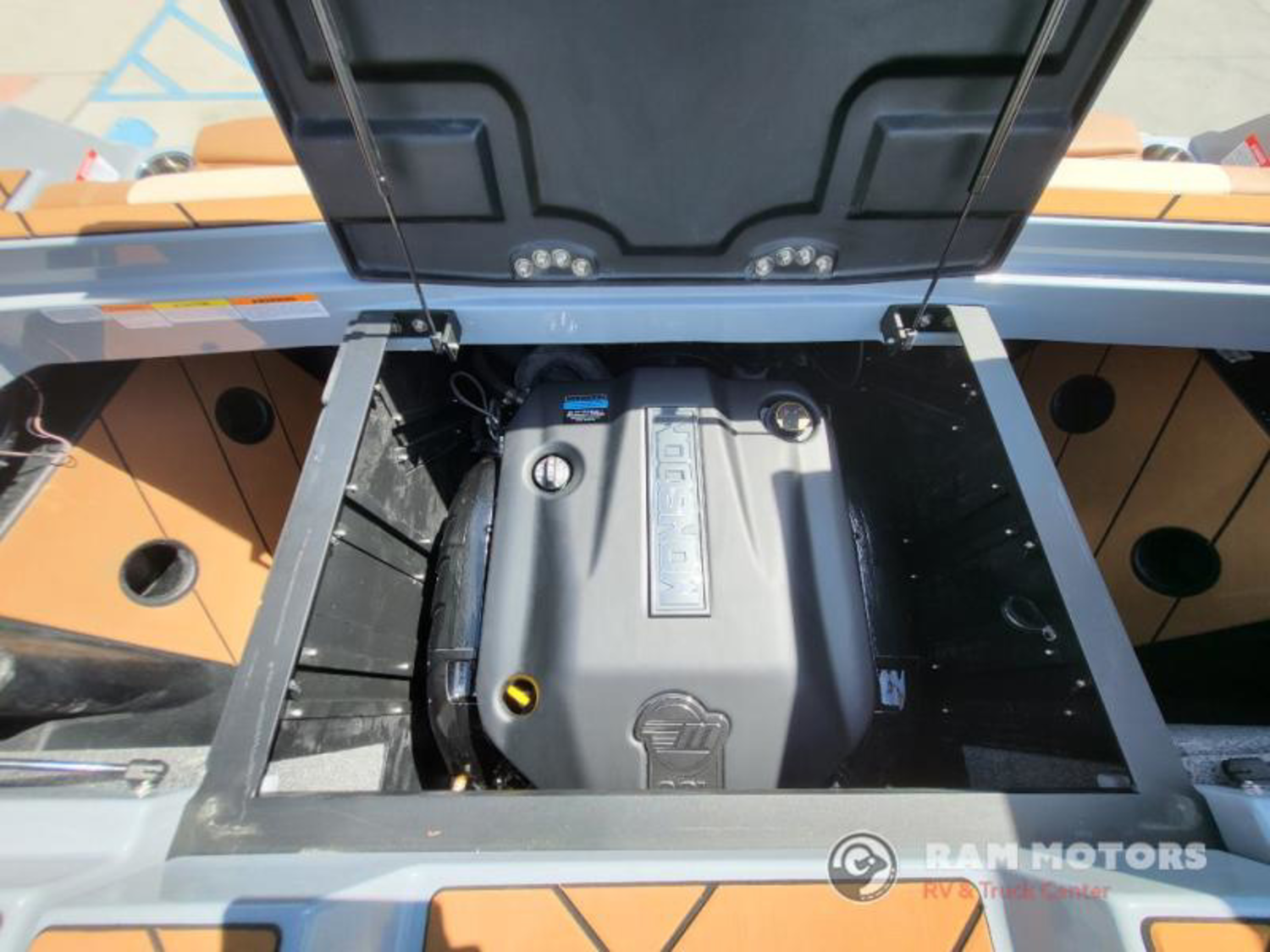 2027 Malibu Boats Wakesetter 23 LSV