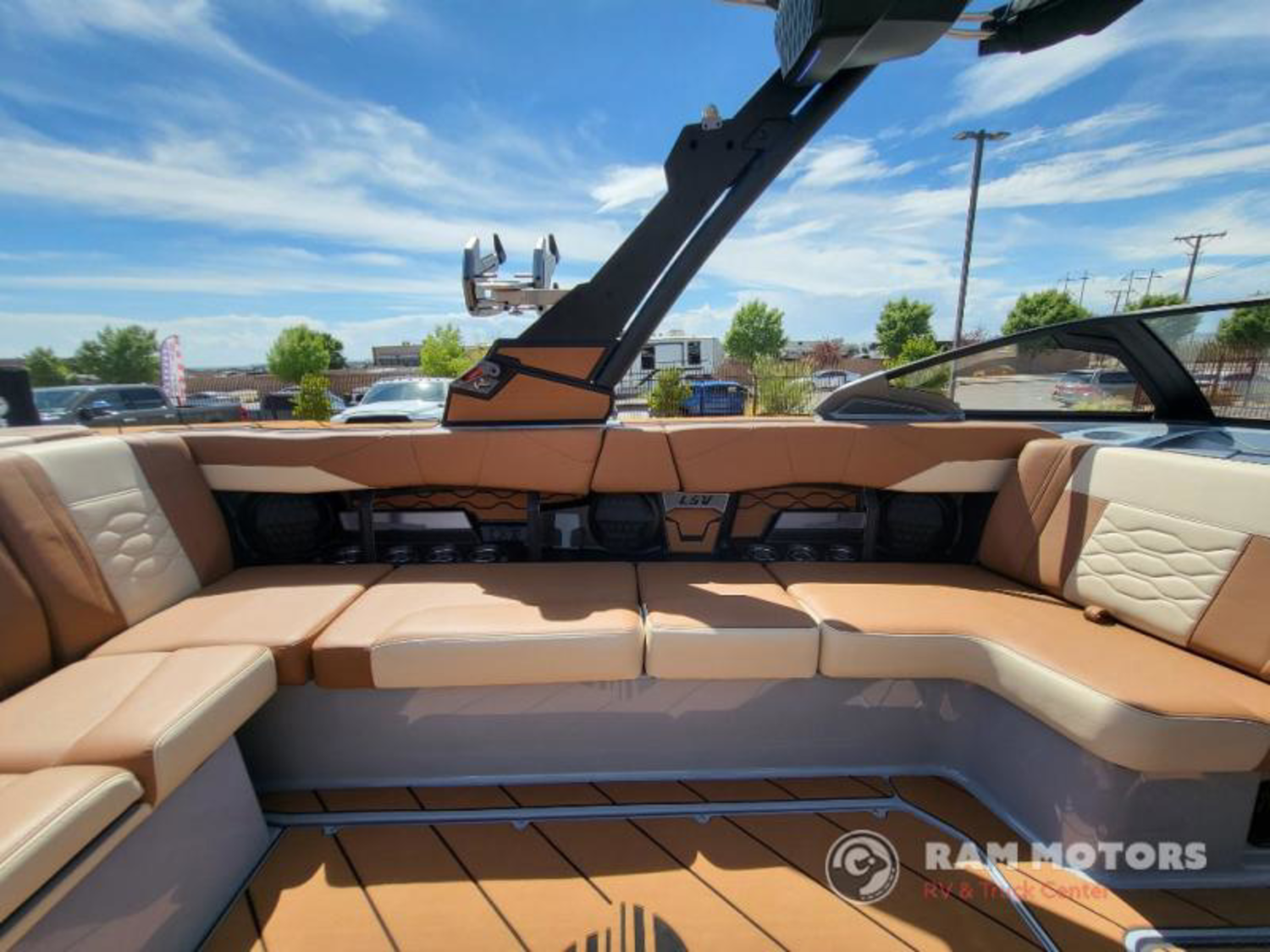2027 Malibu Boats Wakesetter 23 LSV