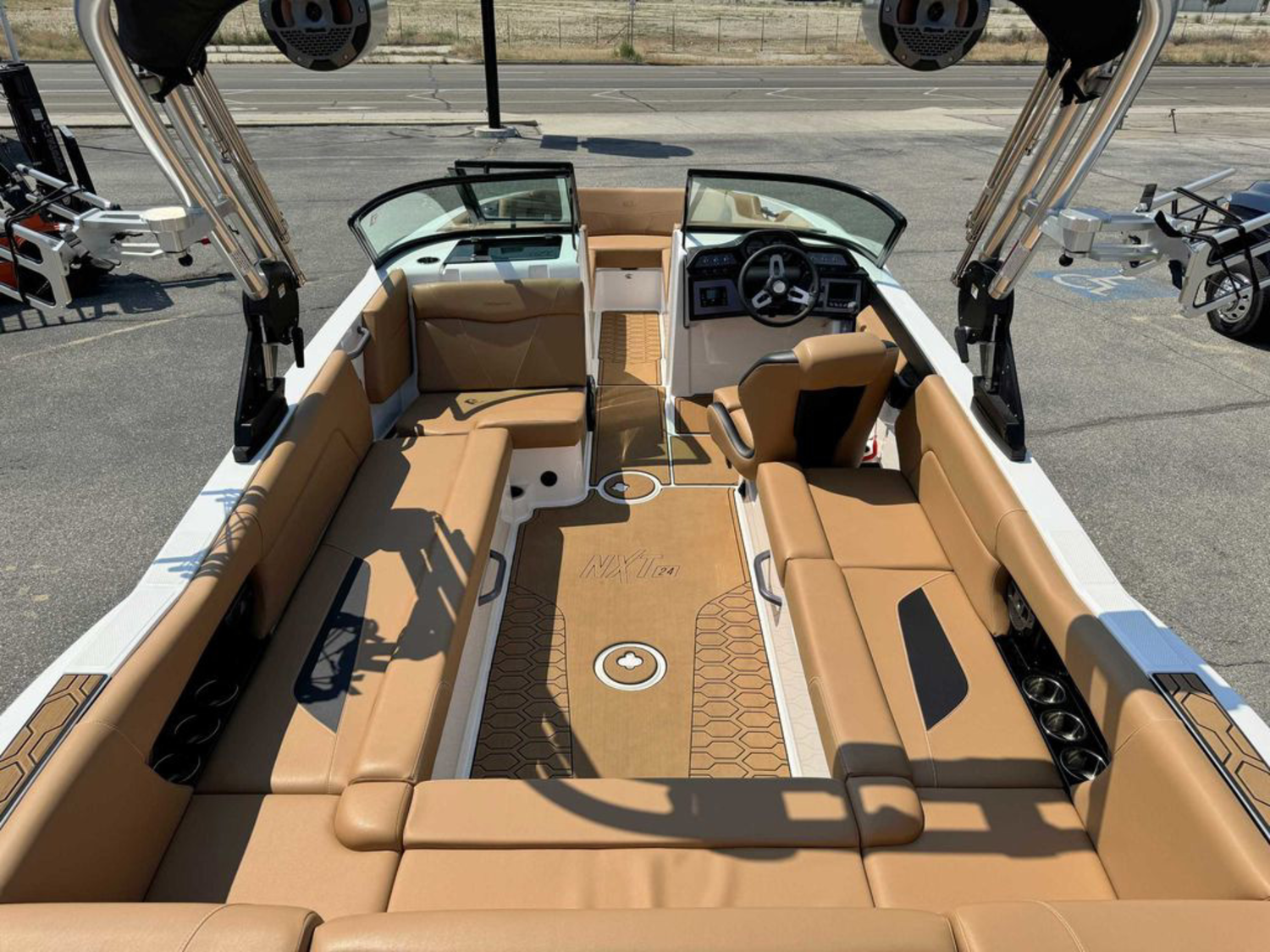 2021 Mastercraft NXT24