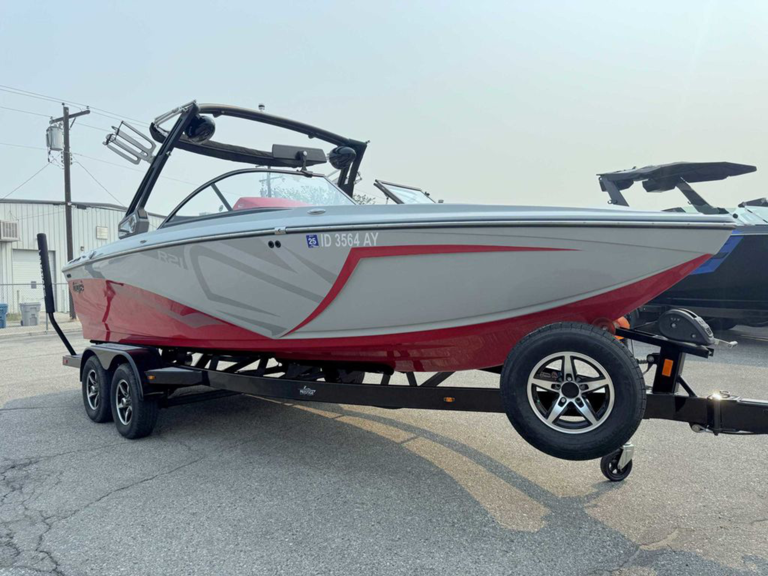 2018 Tige R21
