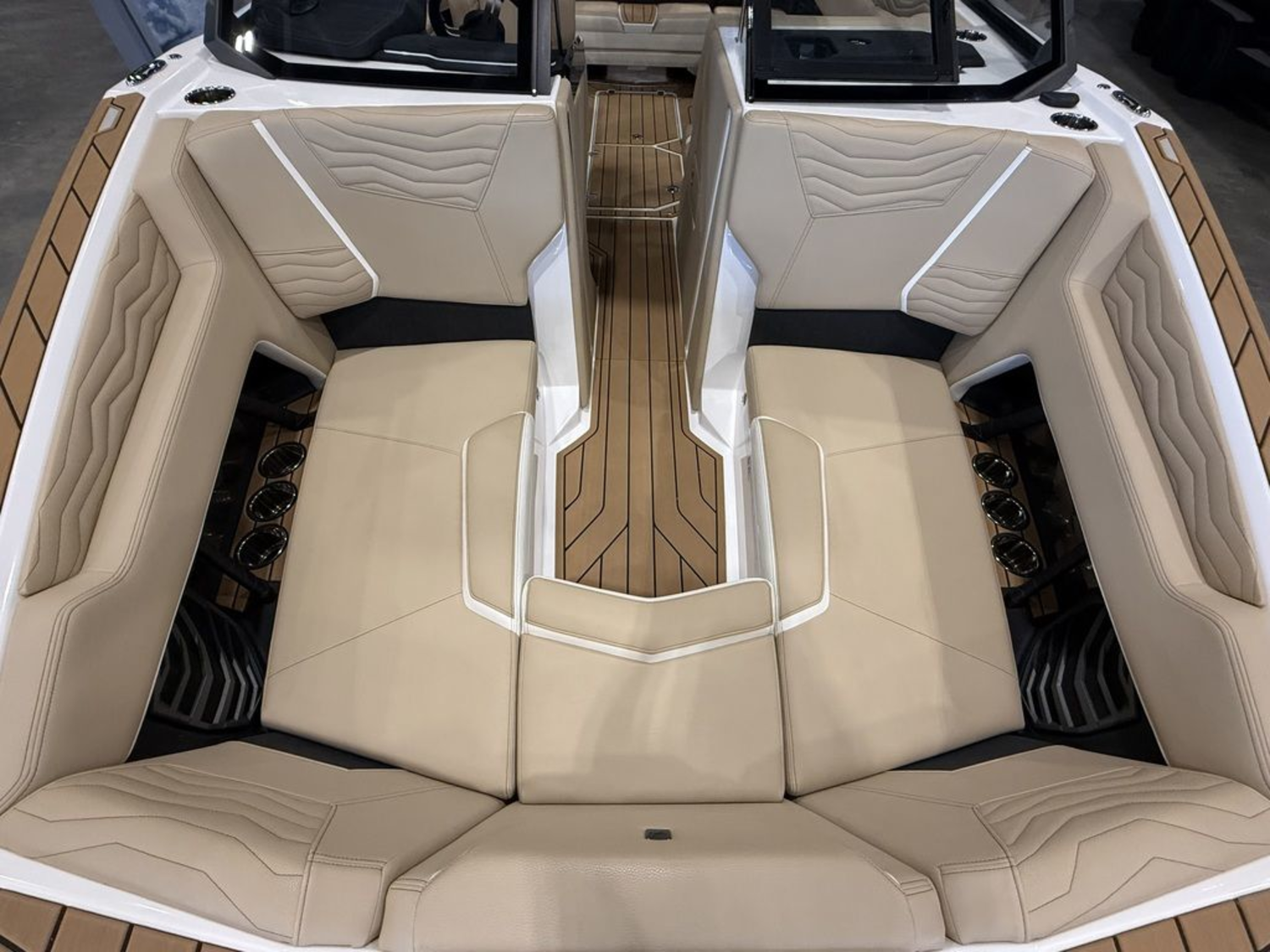 2025 Nautique Super Air Nautique G23