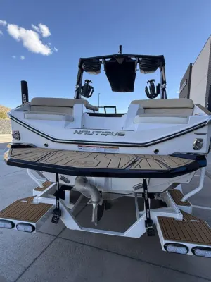 2025-nautique-g23-142361-image4
