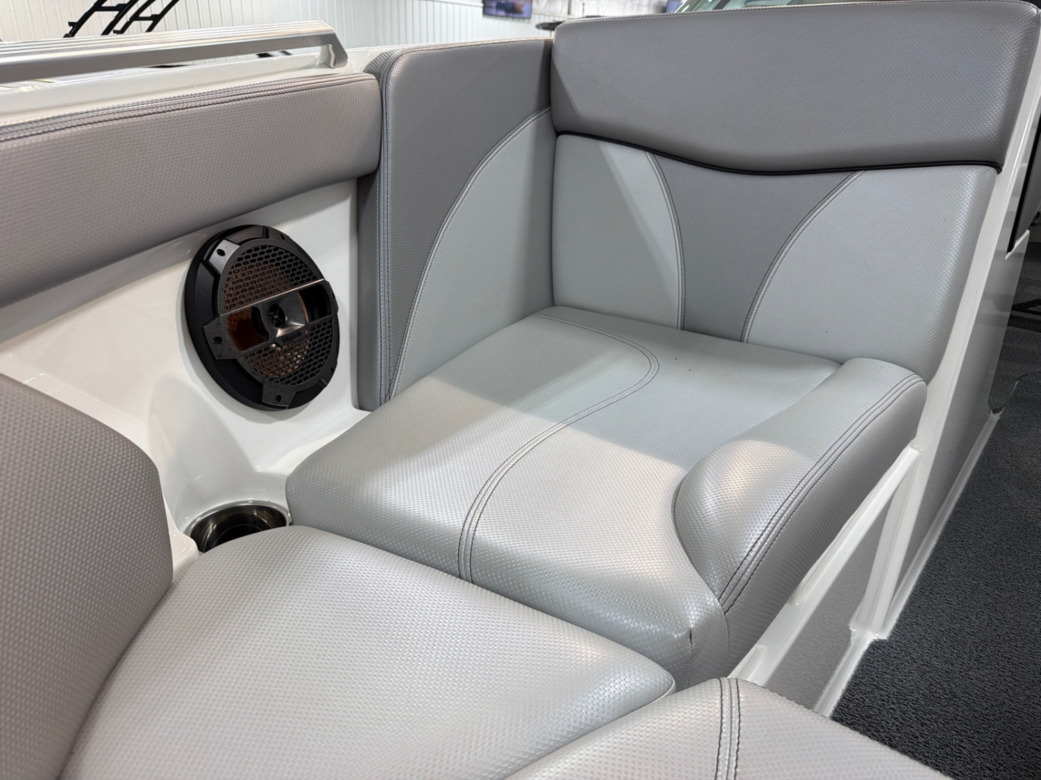 2018 MasterCraft XT22