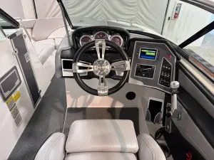2018-mastercraft-xt22-142364-image16