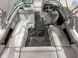 2018-mastercraft-xt22-142364-image7