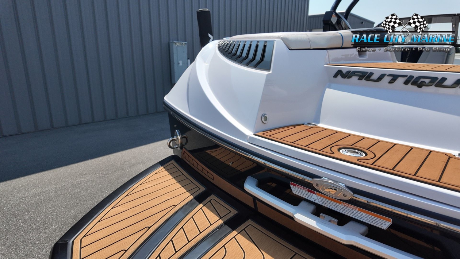 2015 Nautique G23