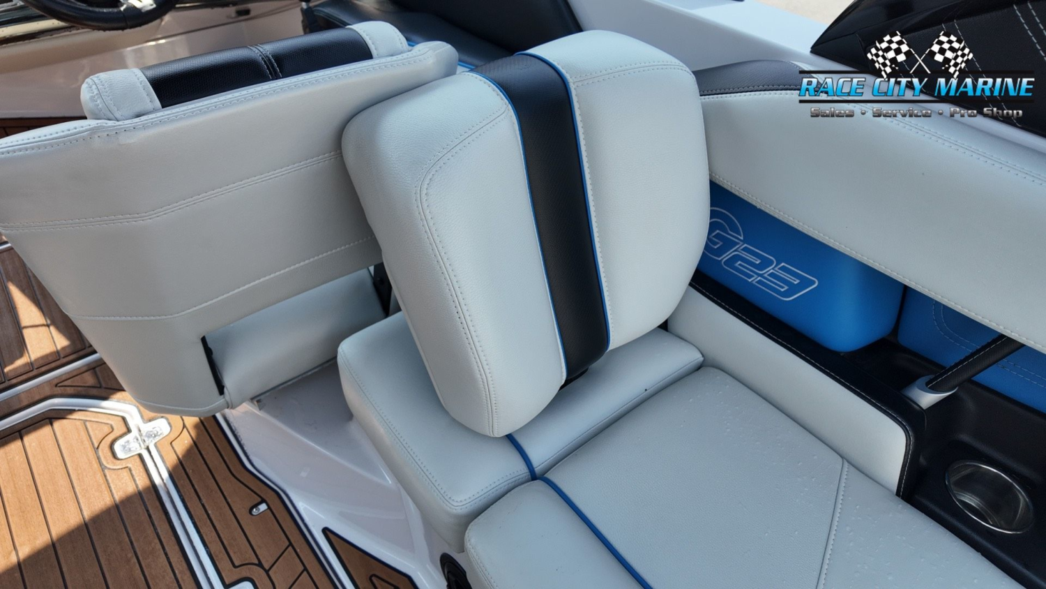 2015 Nautique G23