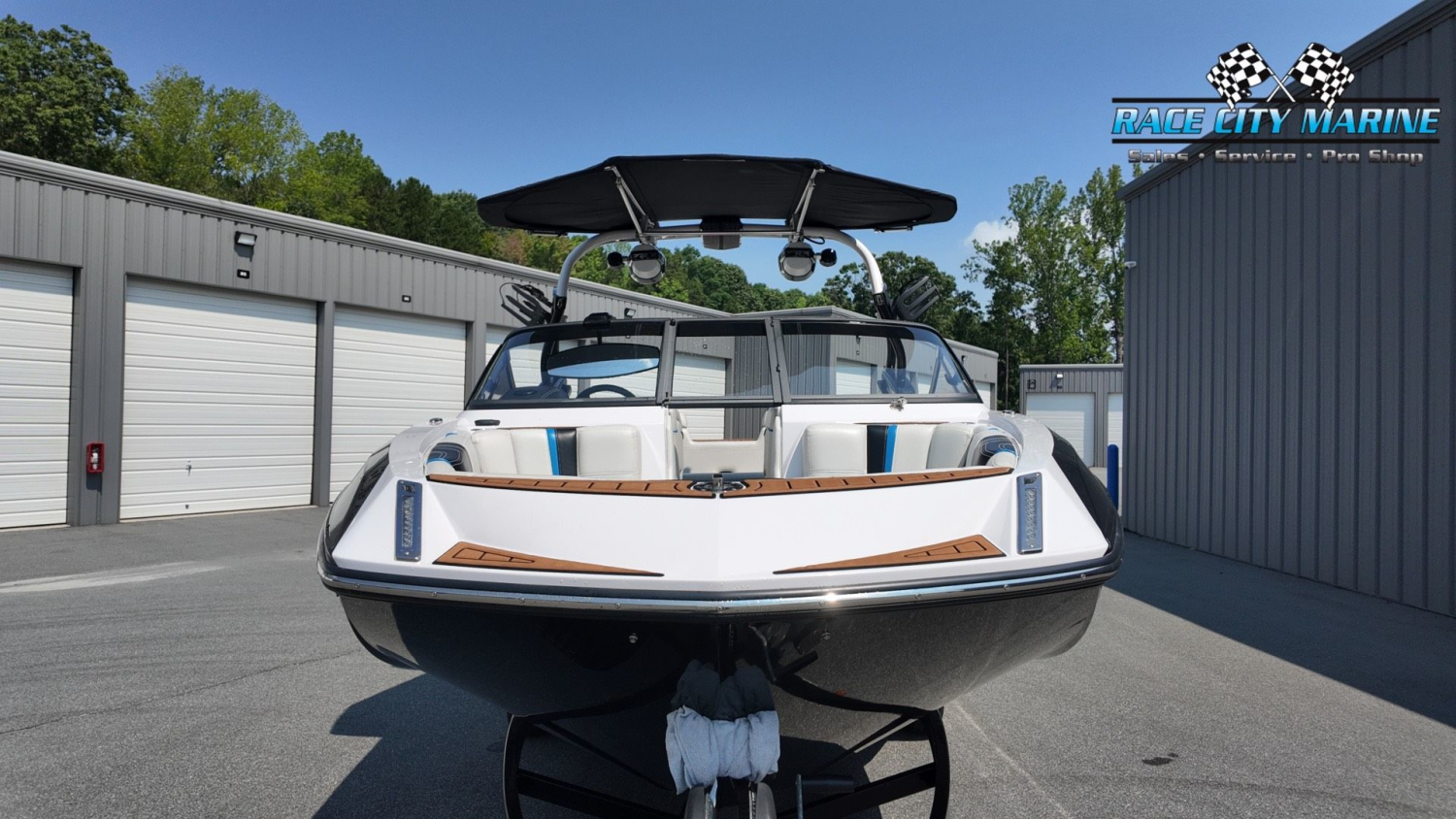 2015 Nautique G23