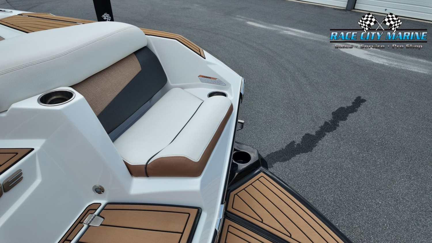 2022 Nautique G25
