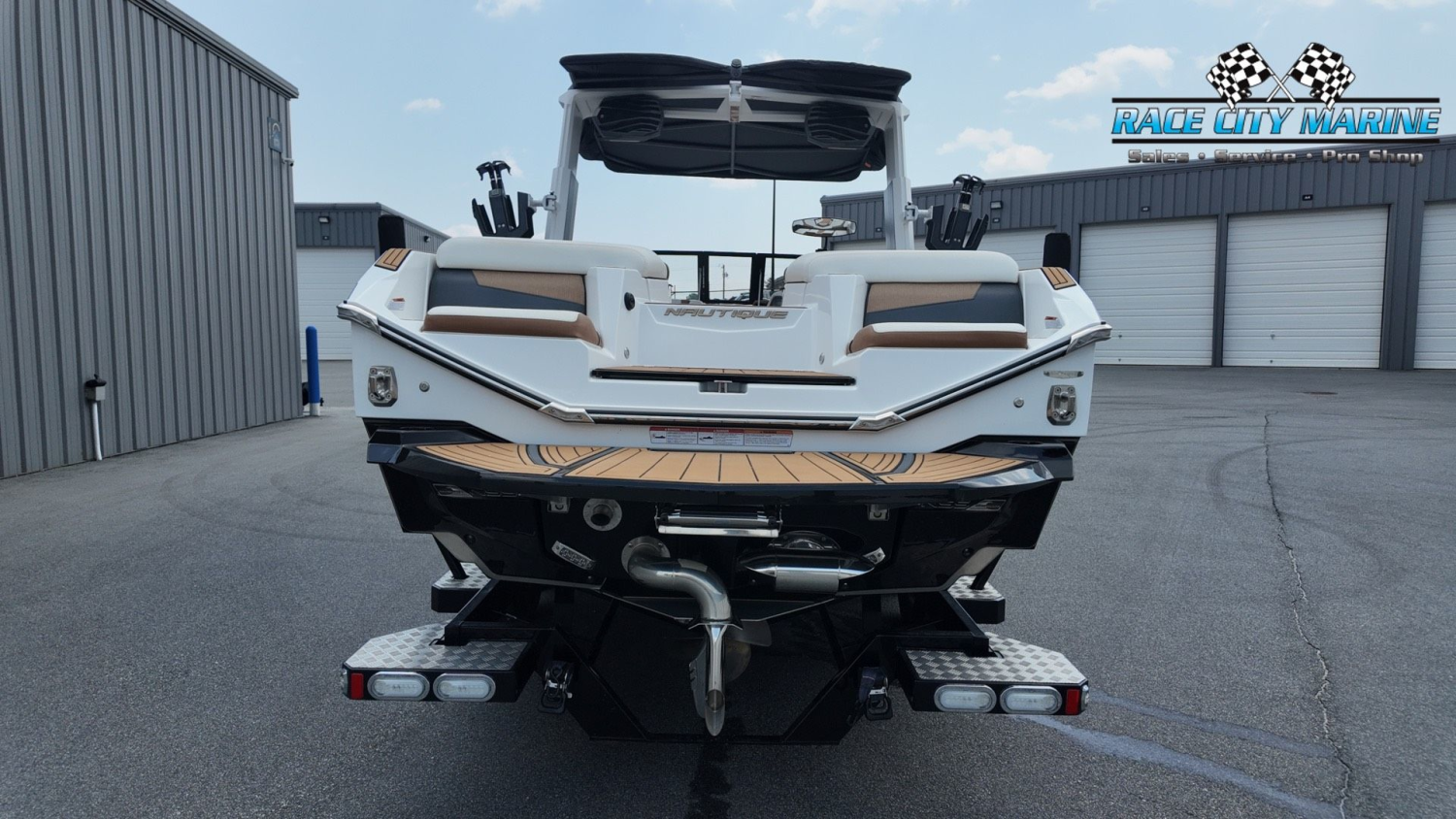 2022 Nautique G25