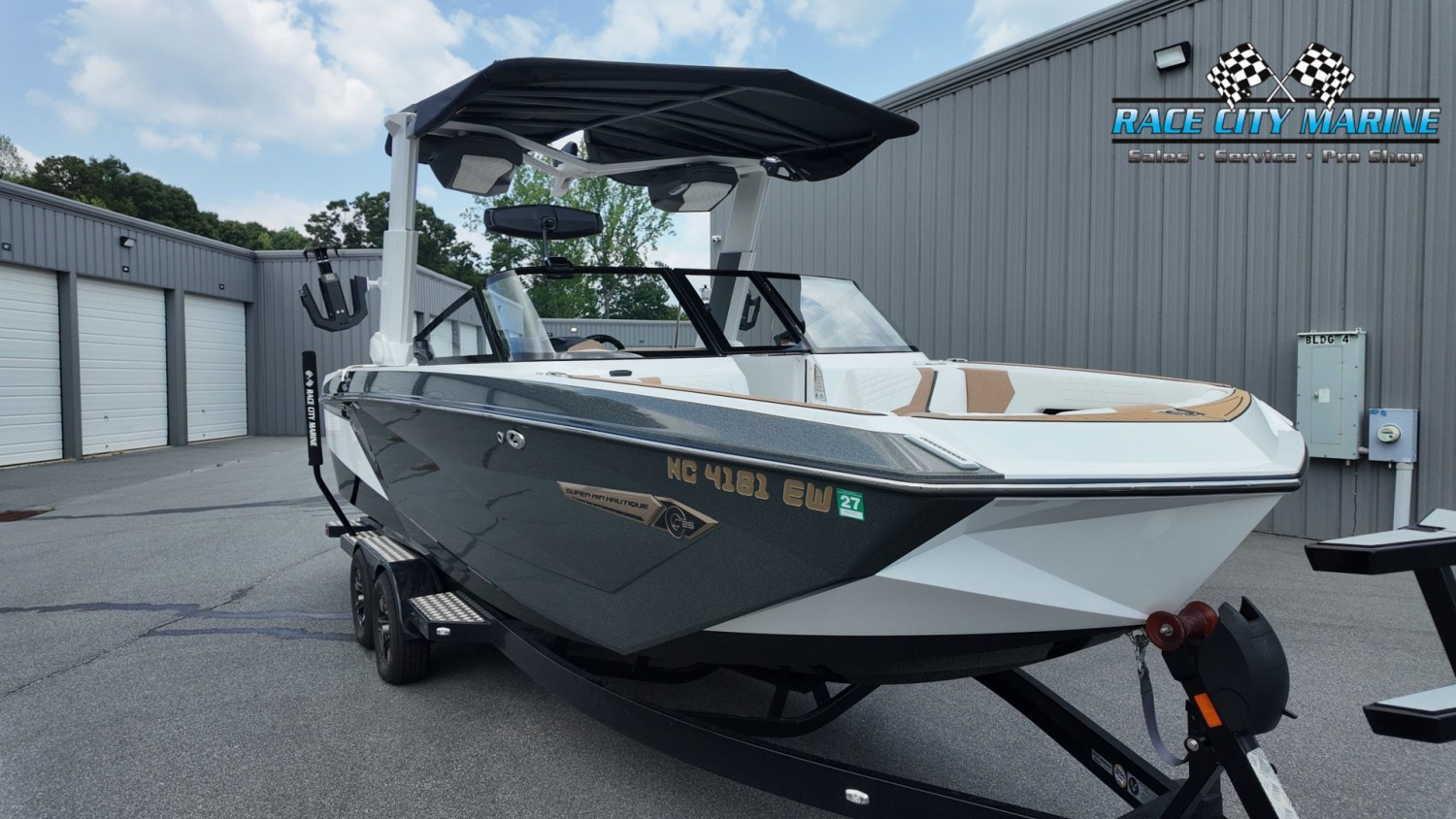 2022 Nautique G25