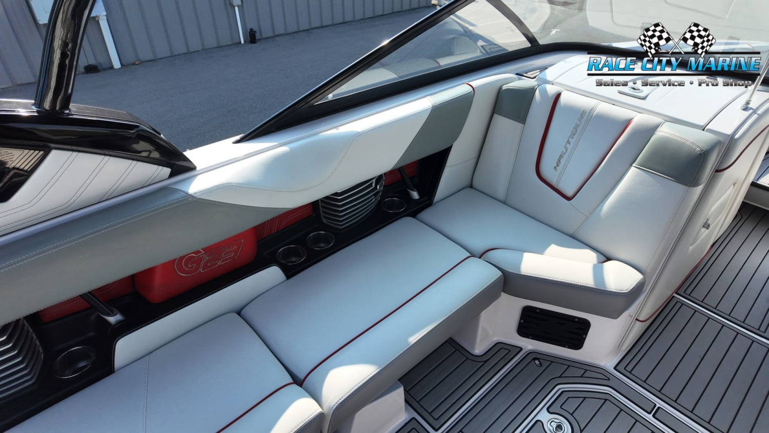 2013 Nautique G23