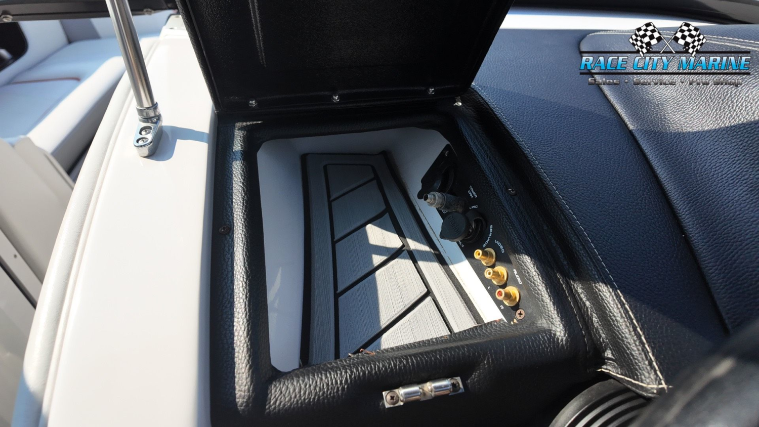 2013 Nautique G23