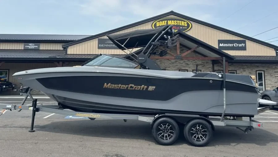 2027-mastercraft-xt24-142408-image4.webp
