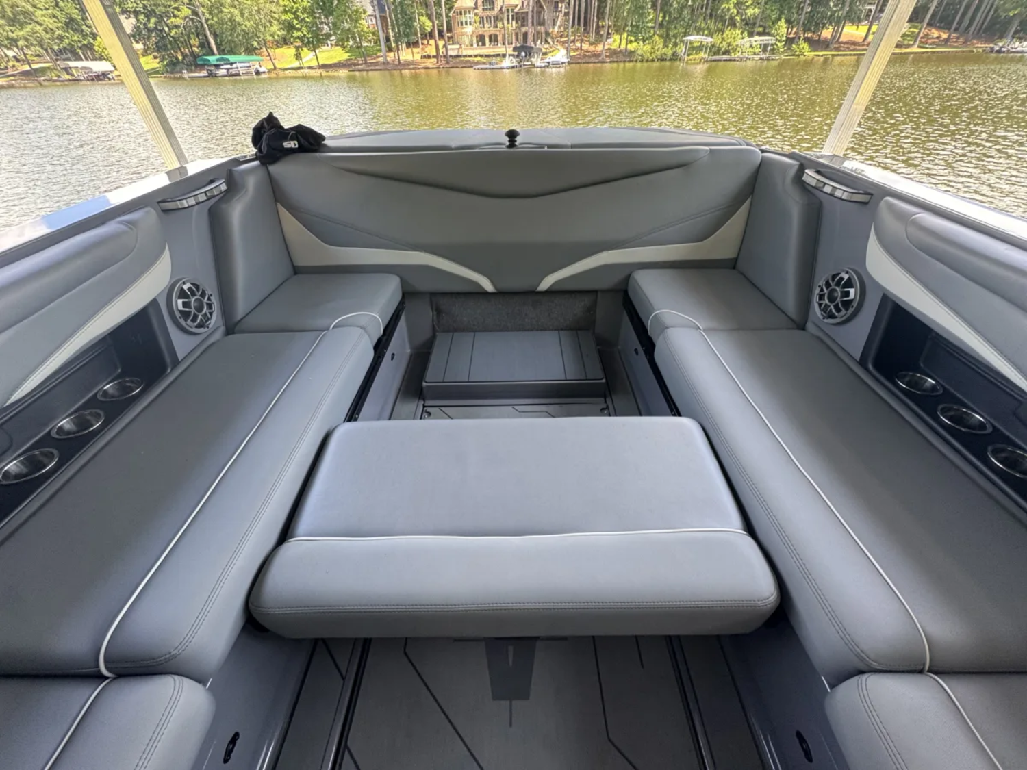 2021 Axis T23